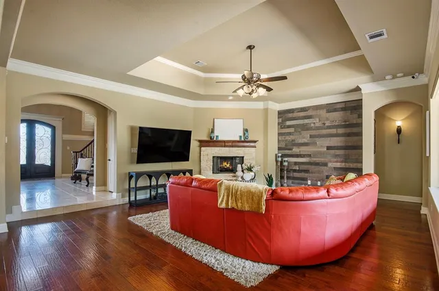 $1,325,000 | 6909 Heritage Oaks Drive, Mansfield, TX 76063