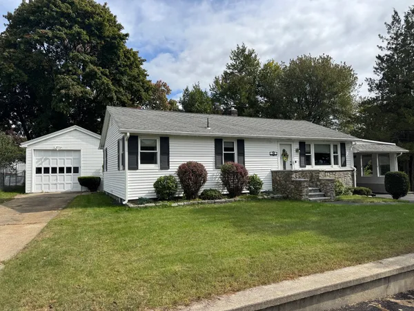 $525,000 | 14 Deluca Road, Milford, MA 01757