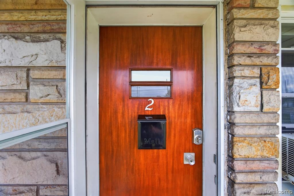 12523 Pennsylvania Road, Unit 2 Riverview, MI 48193 - Photo 3 of 18 Gallery Image 3