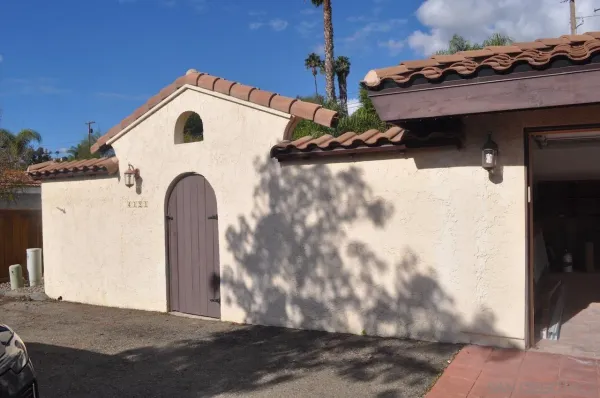 a view of a house with a roof