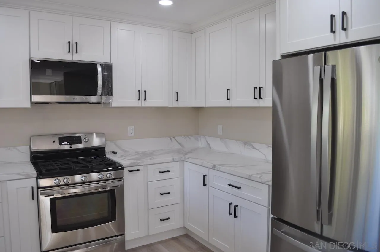 4121 Conrad Drive Spring Valley, CA 91977 - Photo 5 of 26