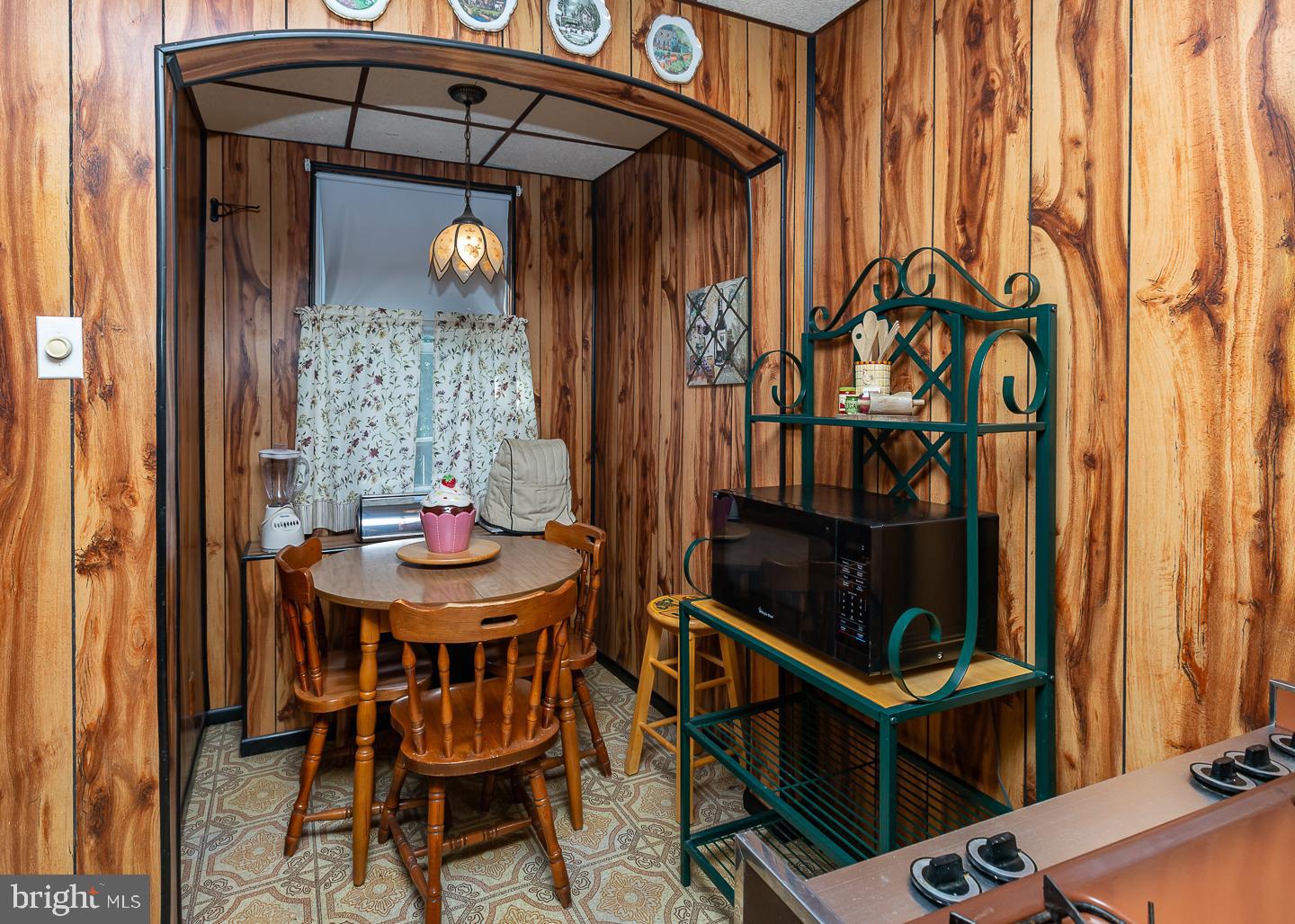 7024 Ruskin Lane Upper Darby, PA 19082 - Photo 9 of 26