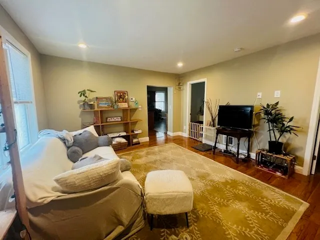 $3,000 | 7 Rice Street, Unit 1, Brookline, MA 02445