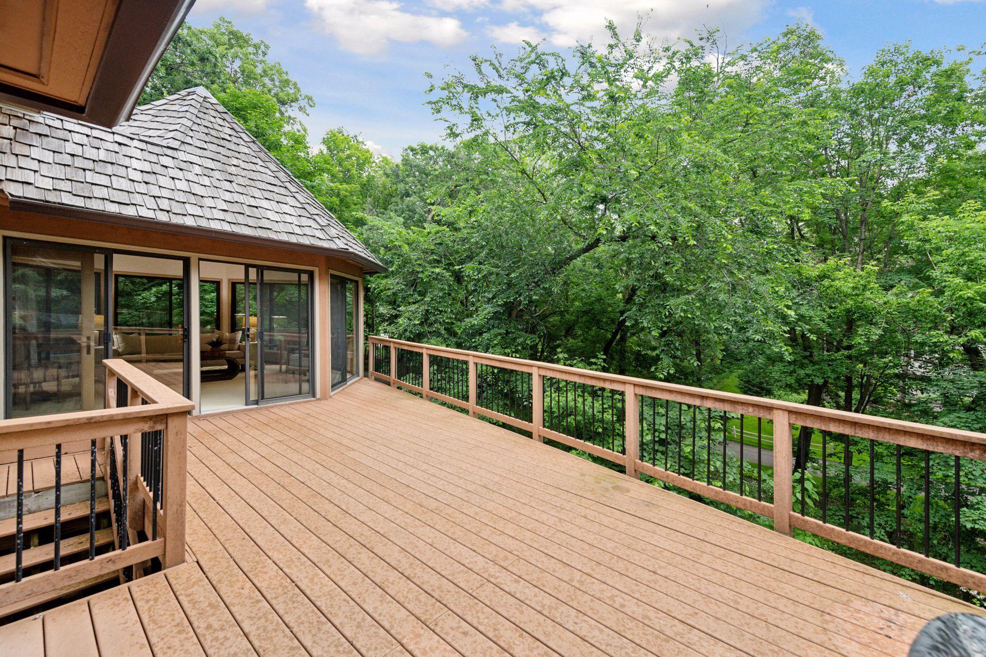 5705 Ridge Road Shorewood, MN 55331 - Photo 17 of 37