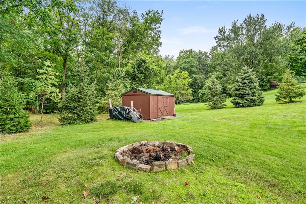336 Maple Road Pittsburgh, PA 15239 - Photo 34 of 39 Gallery Image 34
