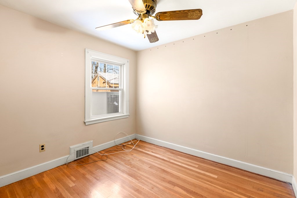 9 Pilgrim Road Watertown, MA 02472 - Photo 19 of 27 Gallery Image 19