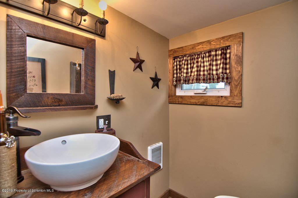 74 State Street Nicholson, PA 18446 - Photo 20 of 49