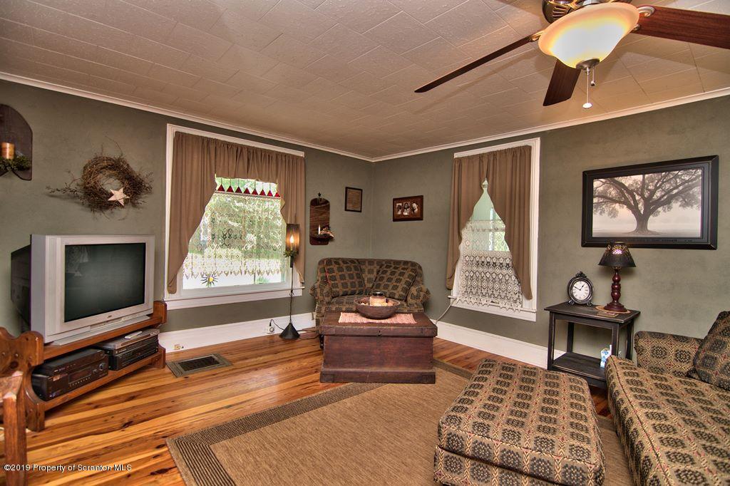 74 State Street Nicholson, PA 18446 - Photo 5 of 49