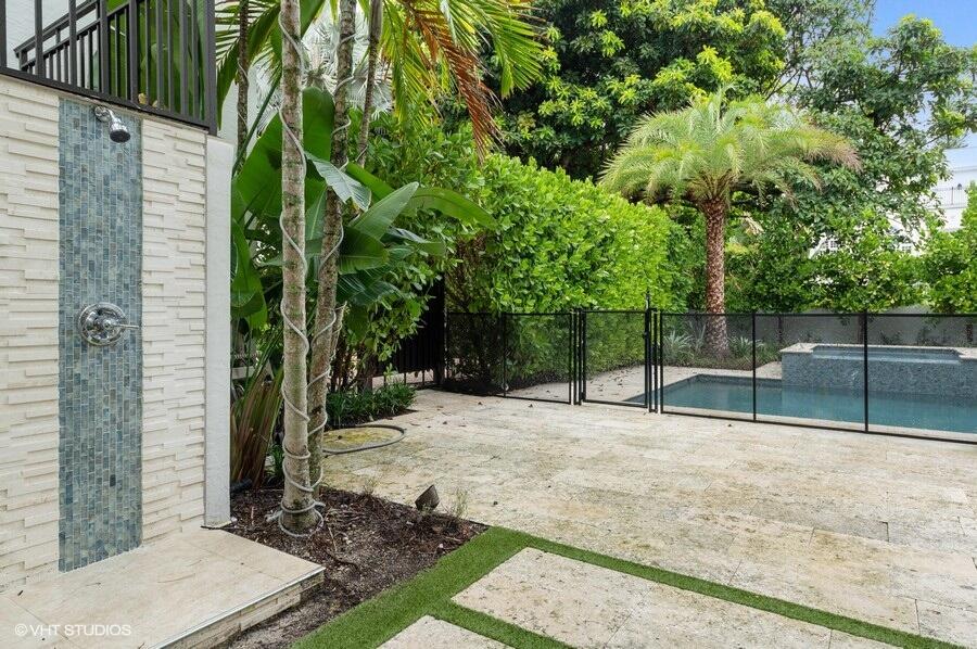 6103 North Ocean Boulevard Ocean Ridge, FL 33435 - Photo 51 of 53 a view of backyard with green space