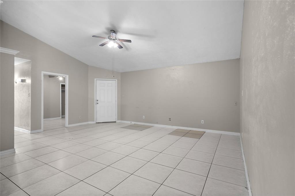 9319 Rutherglen Drive Dallas, TX 75227 - Photo 8 of 20 a view of an empty room