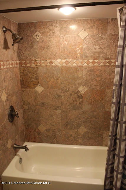 200 Portland Road, Unit D5 Highlands, NJ 07732 - Photo 18 of 23 Bathroom 2