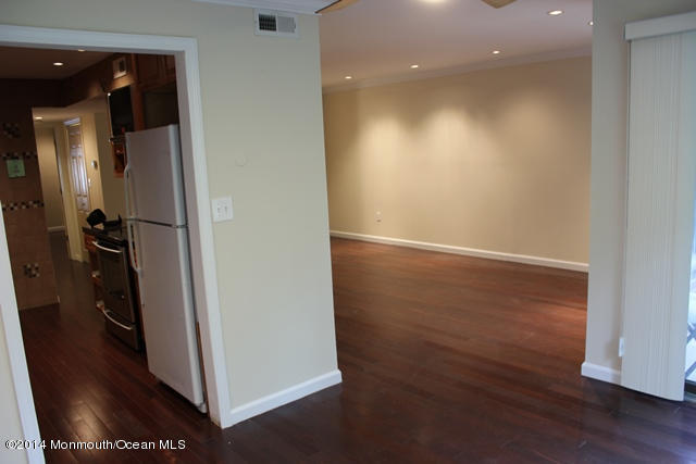 200 Portland Road, Unit D5 Highlands, NJ 07732 - Photo 7 of 23 Dining Room 3