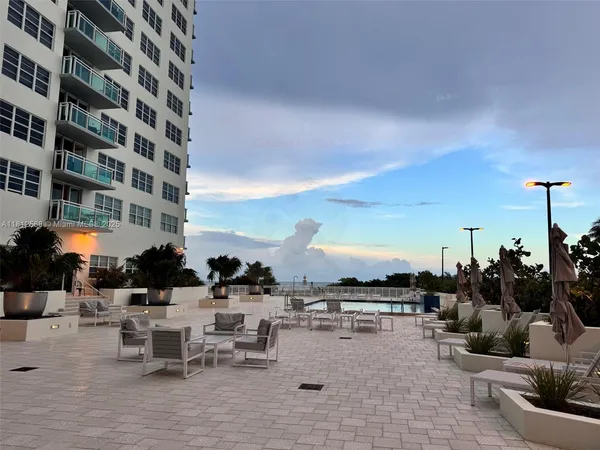 $5,000 | 6917 Collins Avenue, Unit L102, Miami Beach, FL 33141