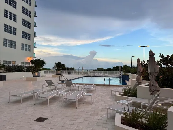 $5,000 | 6917 Collins Avenue, Unit L102, Miami Beach, FL 33141