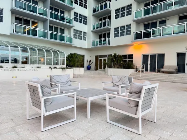 $5,000 | 6917 Collins Avenue, Unit L102, Miami Beach, FL 33141
