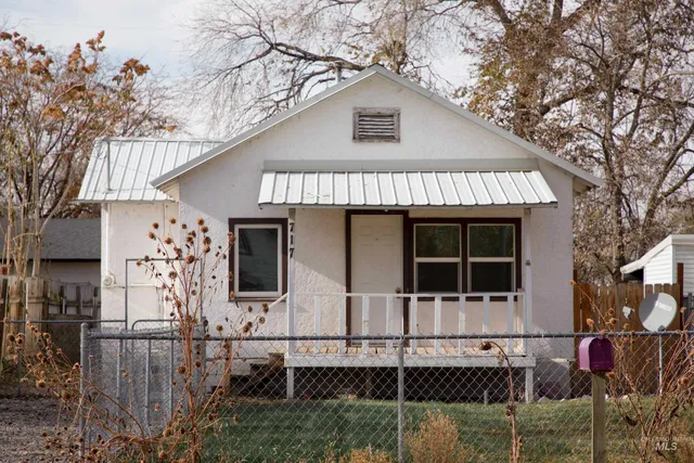 $179,000 | 717 Northwest 2nd Street, Ontario, OR 97914