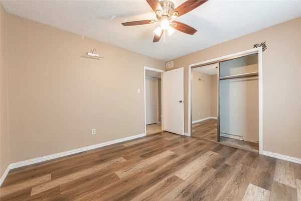 $129,999 | 7600 Emmett F Lowry Expressway, Unit 801, Texas City, TX 77591