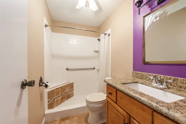 $129,999 | 7600 Emmett F Lowry Expressway, Unit 801, Texas City, TX 77591