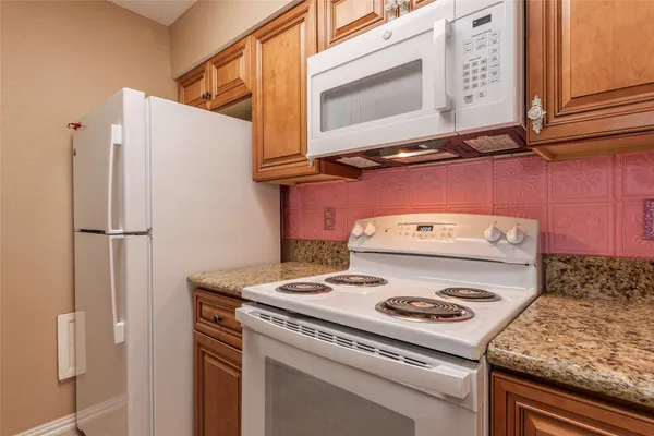 $129,999 | 7600 Emmett F Lowry Expressway, Unit 801, Texas City, TX 77591