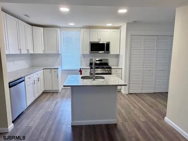 $384,900 | 909 West White Horse Pike, Galloway Township, NJ 08215