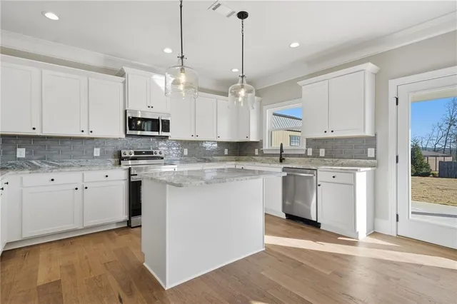 $514,000 | 603 Madison Court, Ball Ground, GA 30107