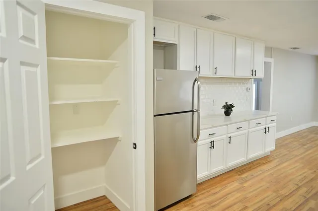 $350,000 | 2010 Wesley Drive, Arlington, TX 76012