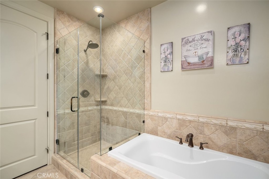 1602 Payton Way Nipomo, CA 93444 - Photo 28 of 71 a bathroom with a sink and a shower