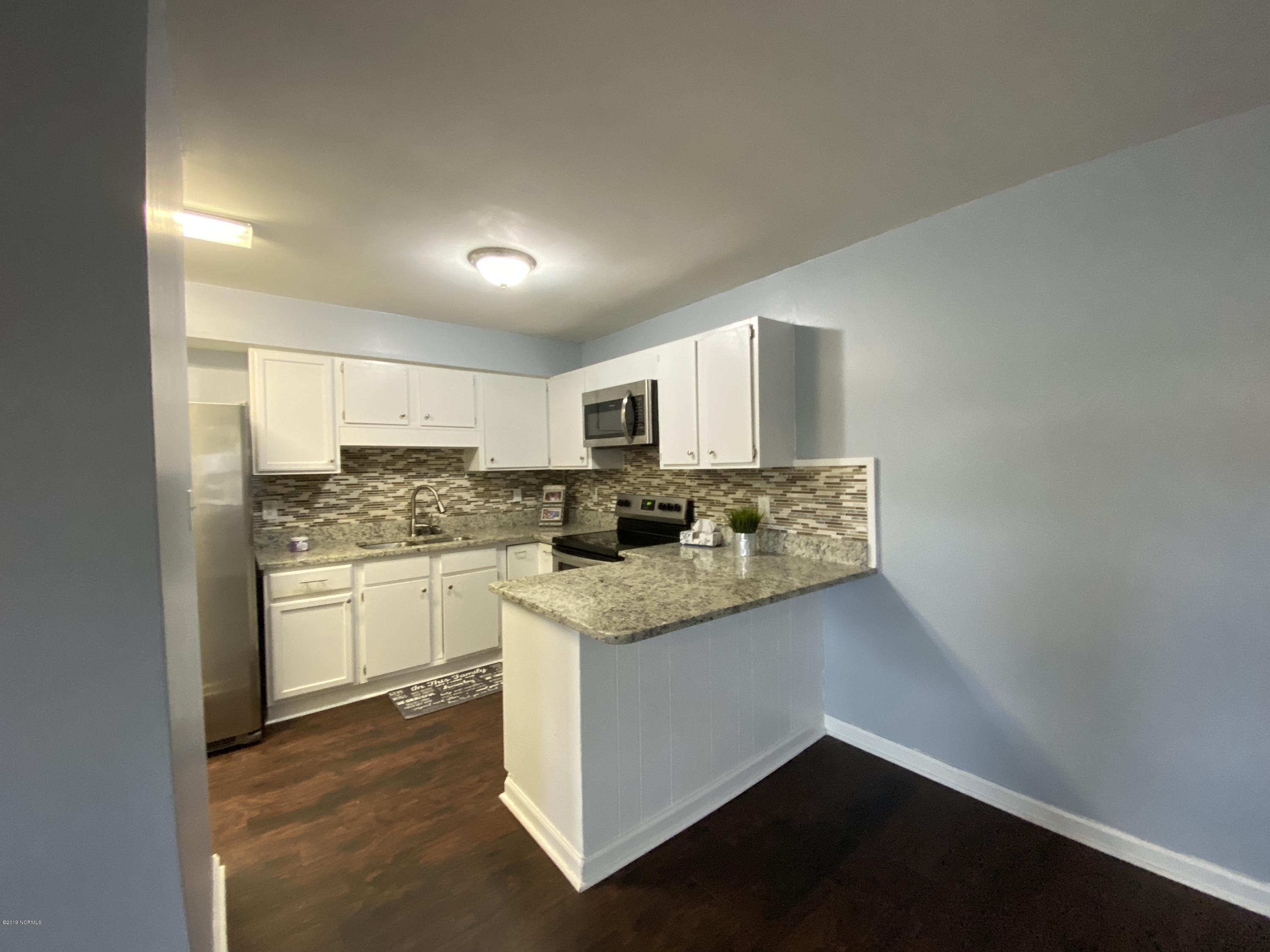 122 Balsam Road Jacksonville, NC 28546 - Photo 13 of 30 IMG_0484 2
