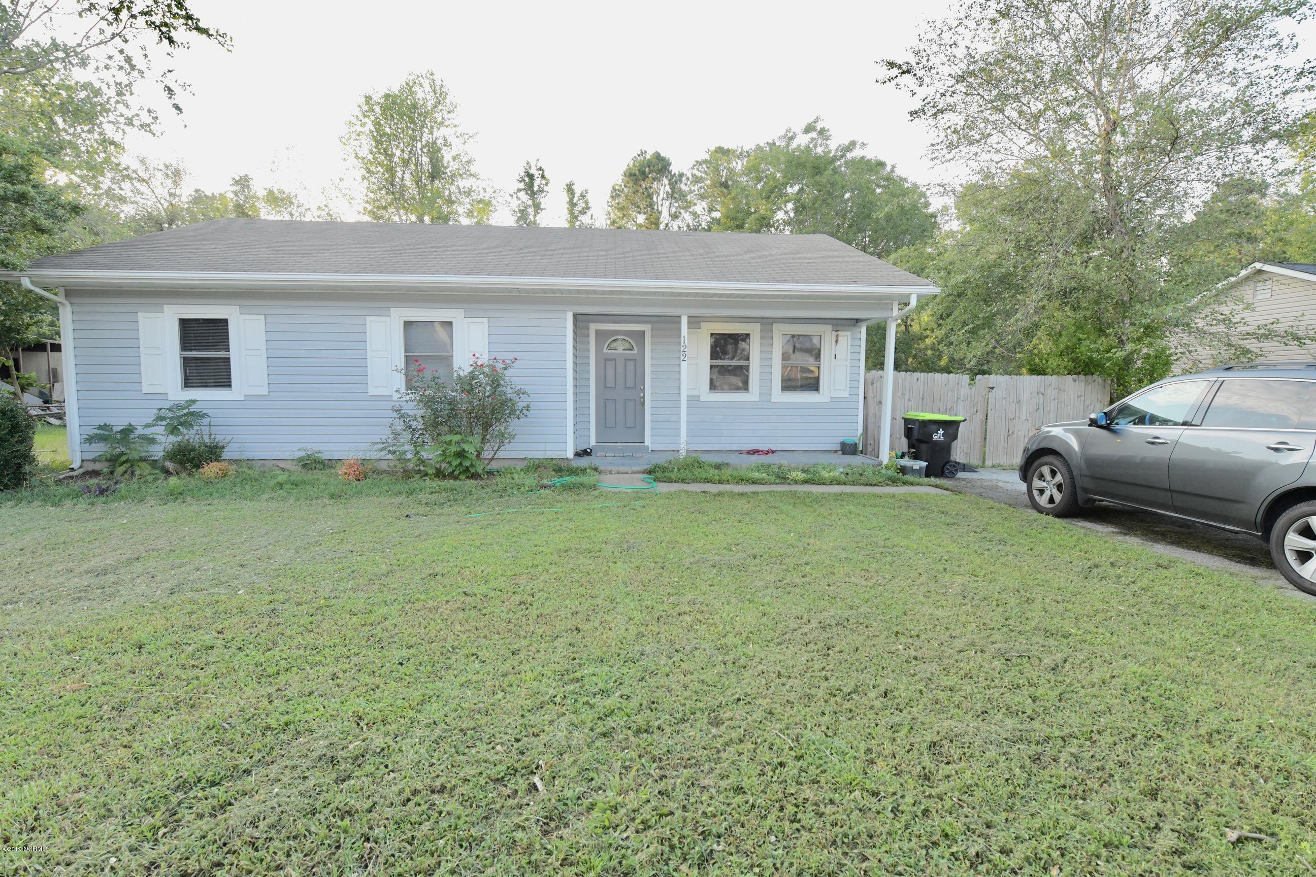 122 Balsam Road Jacksonville, NC 28546 - Photo 2 of 30 850_3356