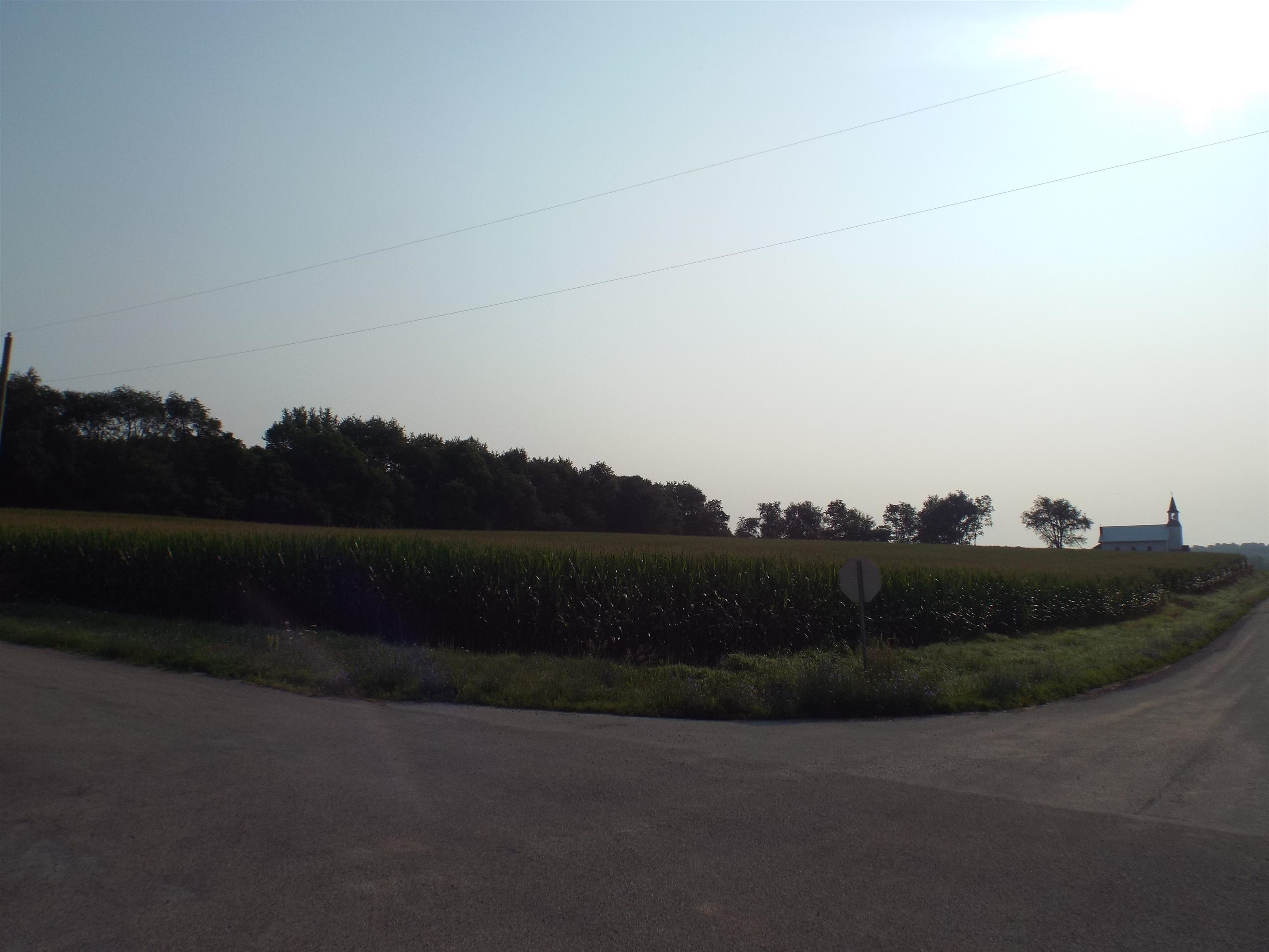 7225 North Scheider Road Freeport, IL 61032 - Photo 5 of 5 a view of lake with mountain