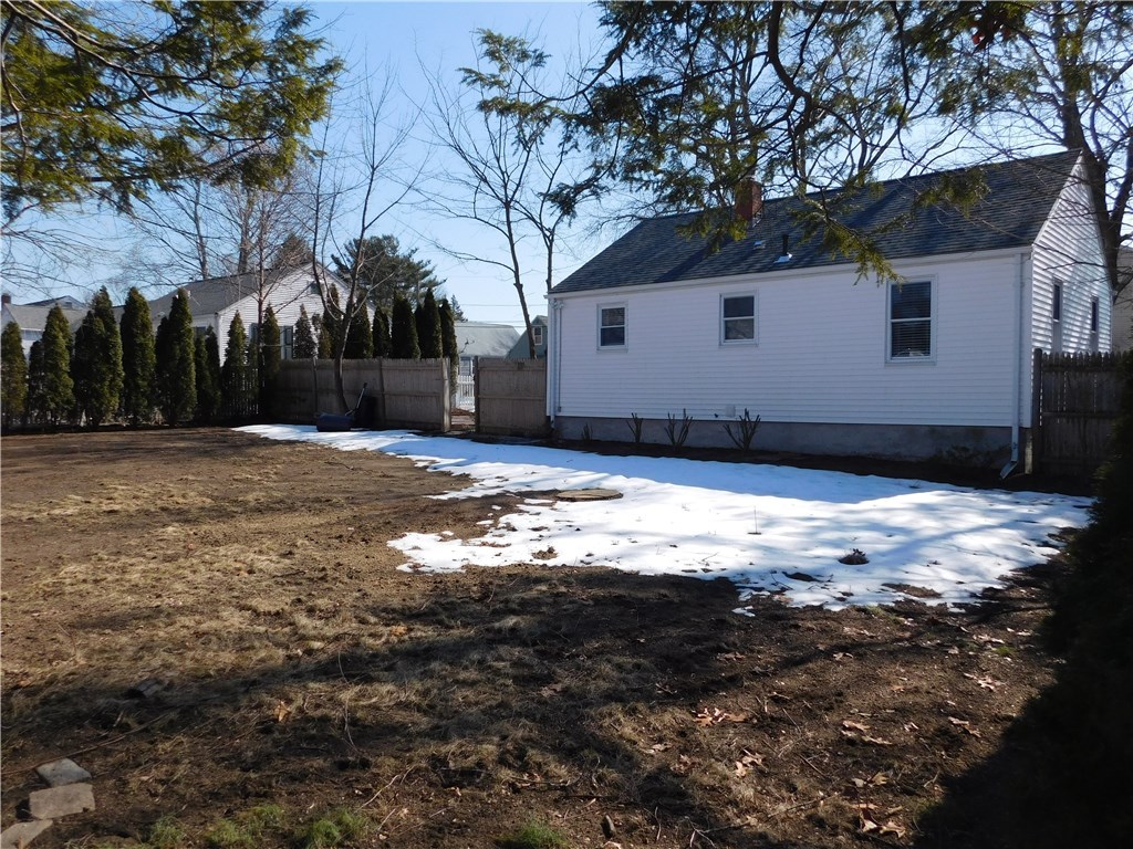 93 Community Road Warwick, RI 02889 - Photo 4 of 14