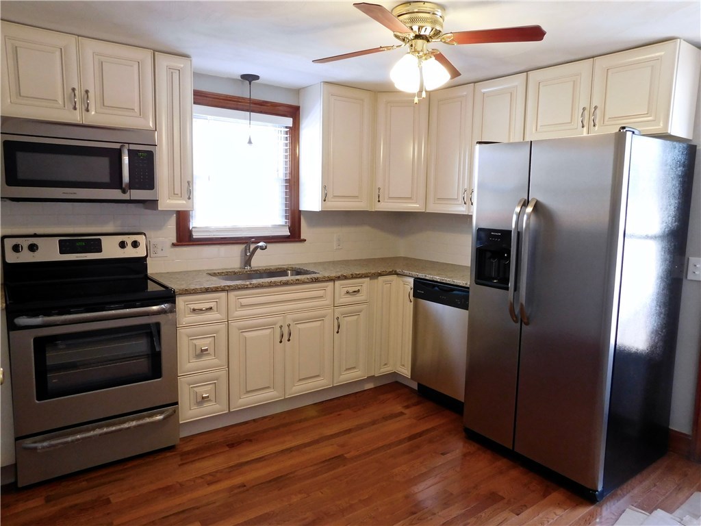 93 Community Road Warwick, RI 02889 - Photo 10 of 14