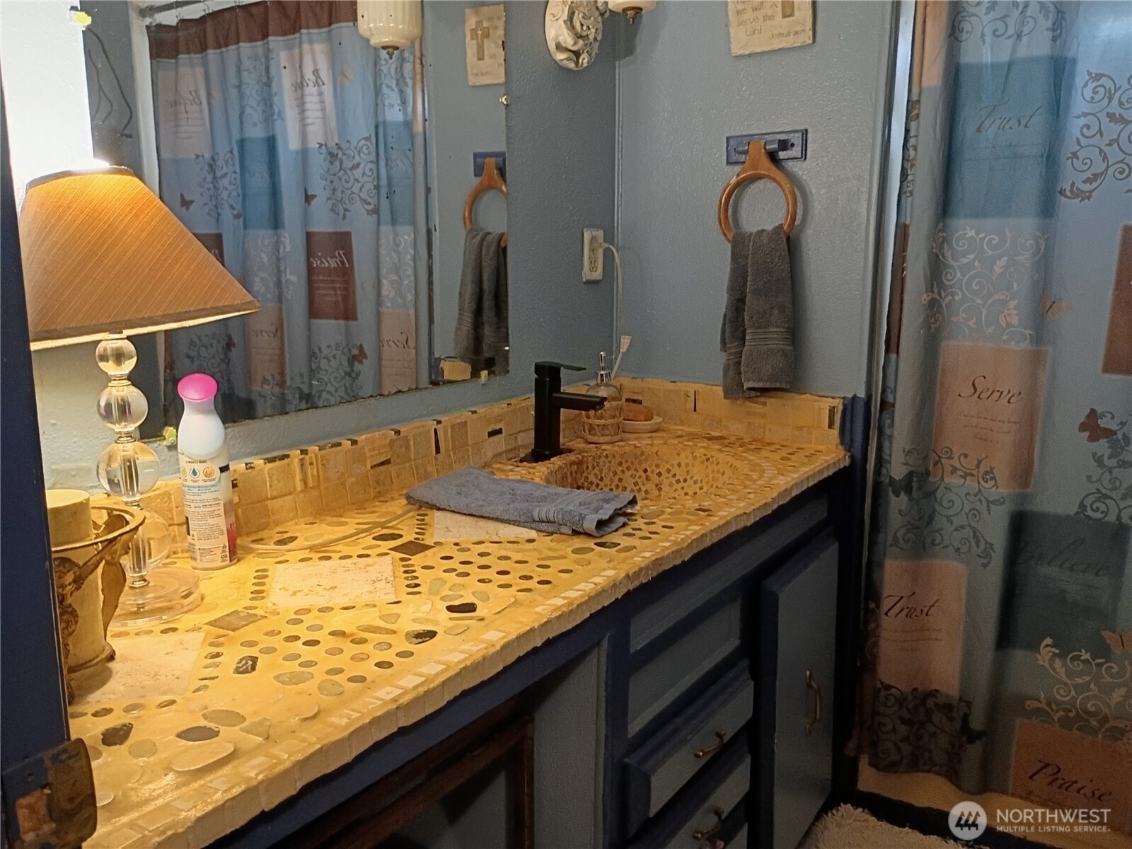 196 Jacobson Road, Unit 20 Cathlamet, WA 98612 - Photo 19 of 22 Gallery Image 19