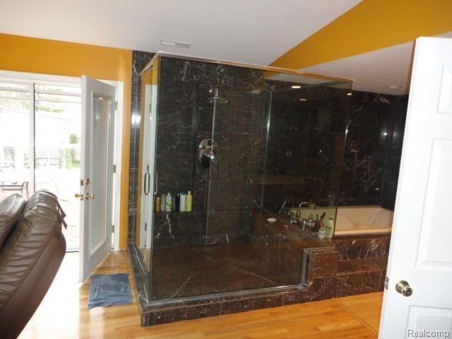 21360 Andover Road Southfield, MI 48076 - Photo 17 of 23 DSC03642.jpg