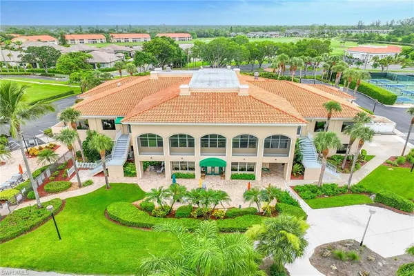 a view of an outdoor space