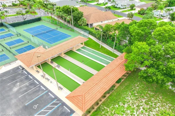 a view of outdoor space