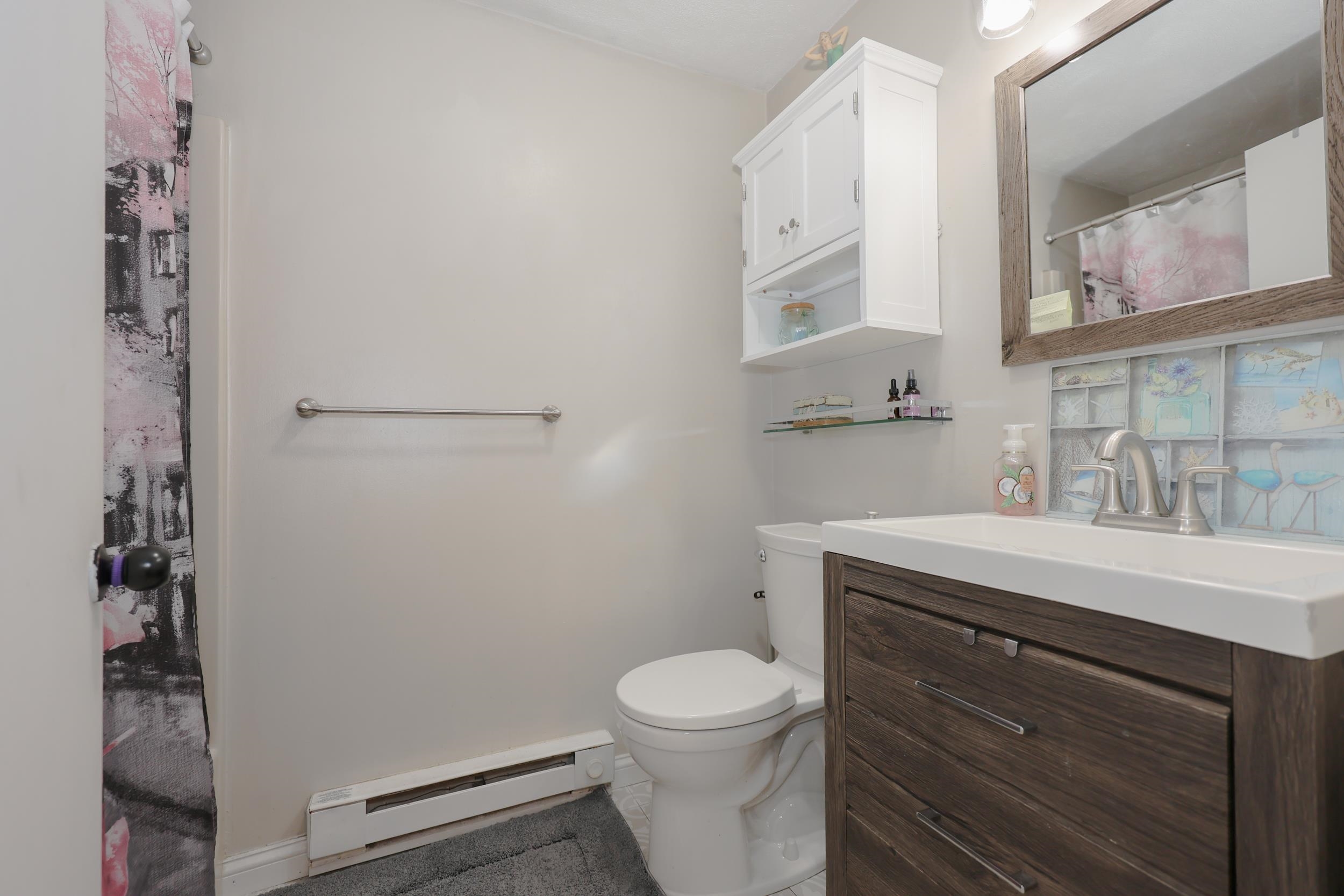 69 Stonegate Lane Derry, NH 03038 - Photo 20 of 34 Gallery Image 20