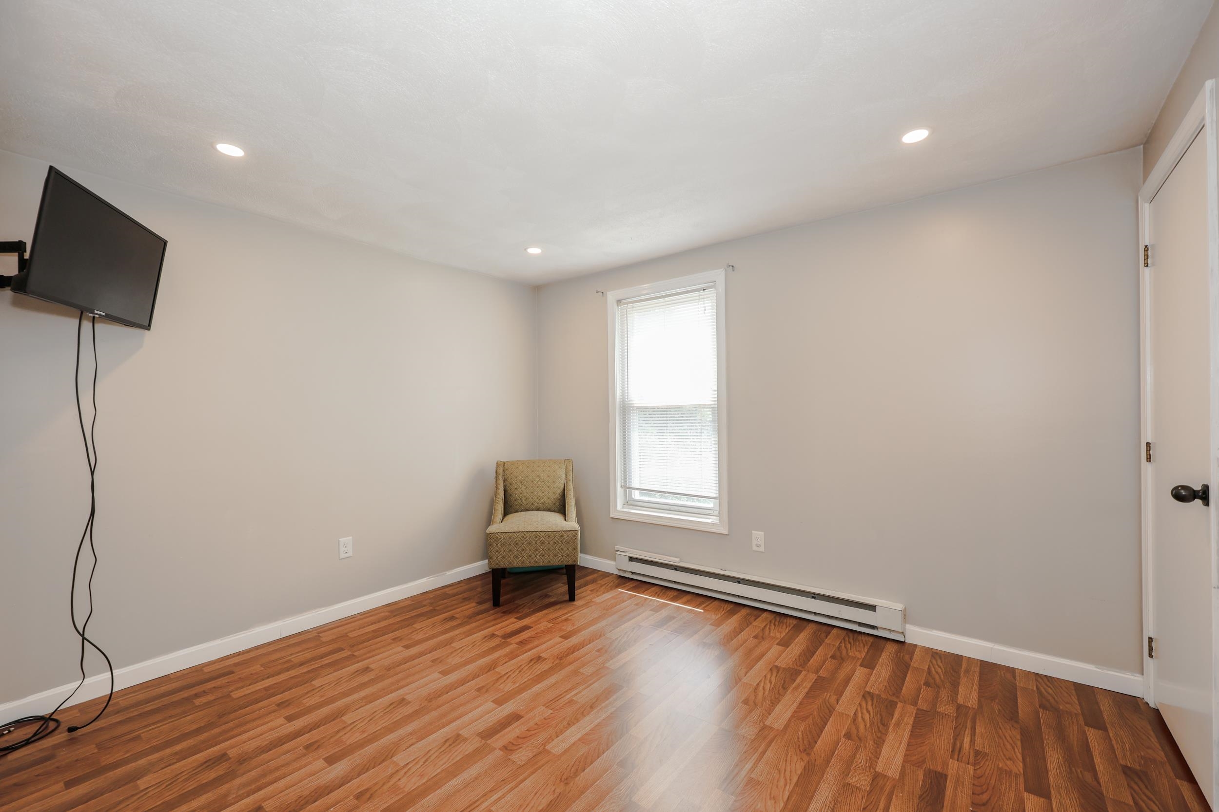 69 Stonegate Lane Derry, NH 03038 - Photo 21 of 34 Gallery Image 21