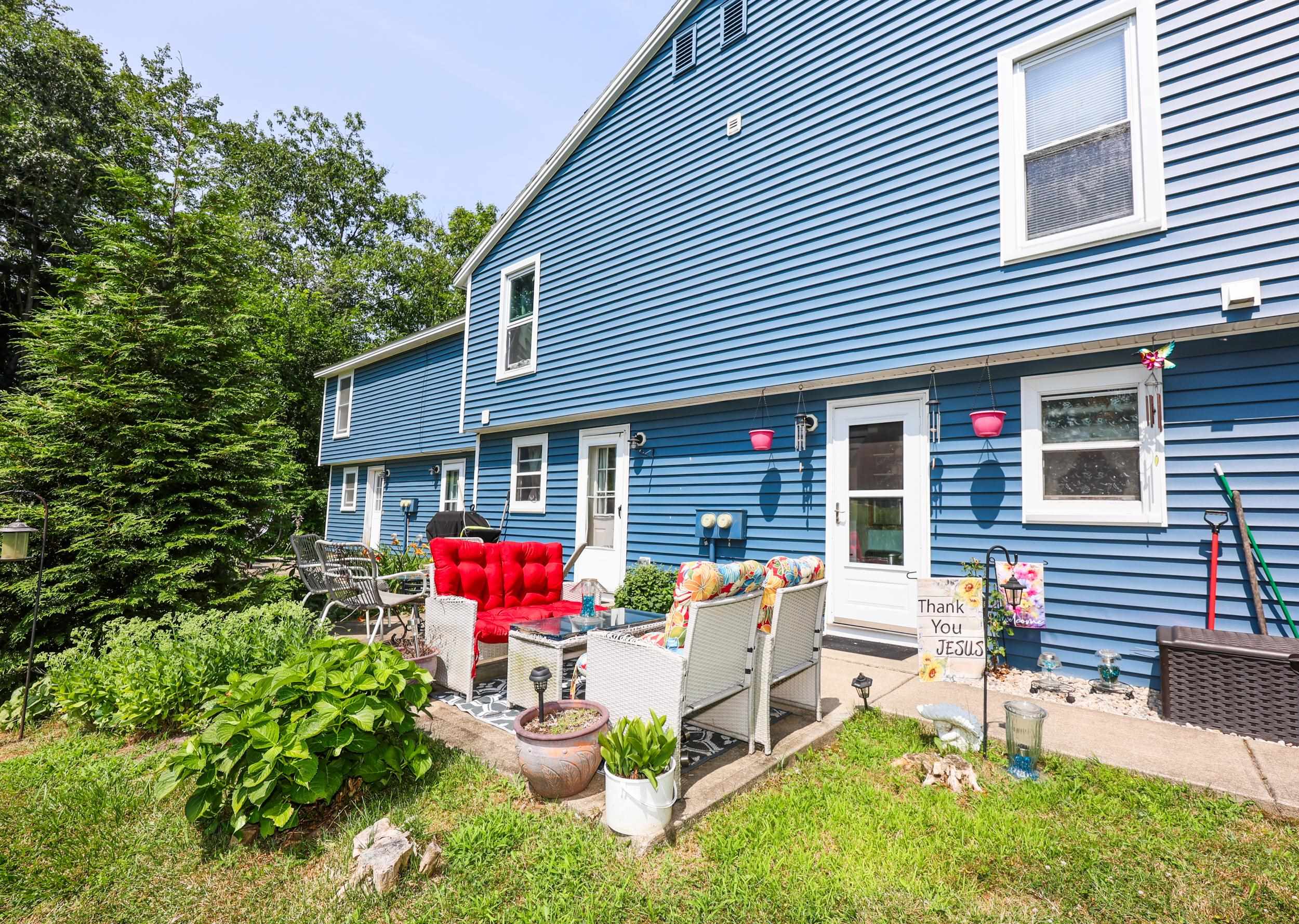 69 Stonegate Lane Derry, NH 03038 - Photo 24 of 34 Gallery Image 24