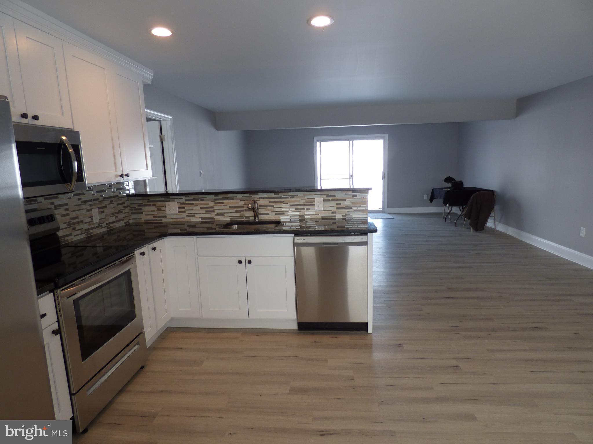 26 Broadleaf Road Levittown, PA 19057 - Photo 5 of 19 Gallery Image 5