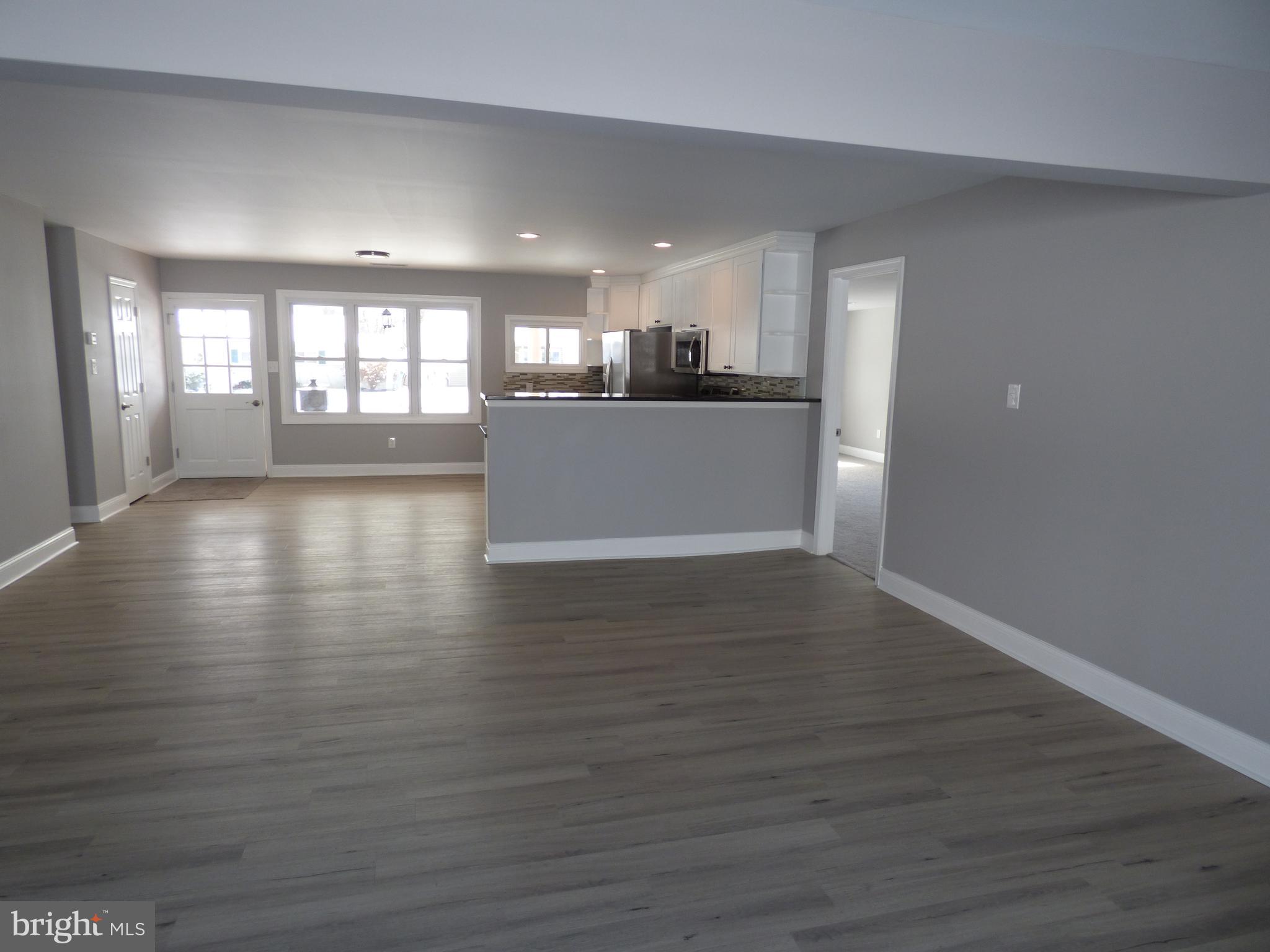 26 Broadleaf Road Levittown, PA 19057 - Photo 6 of 19 living room Kitchen