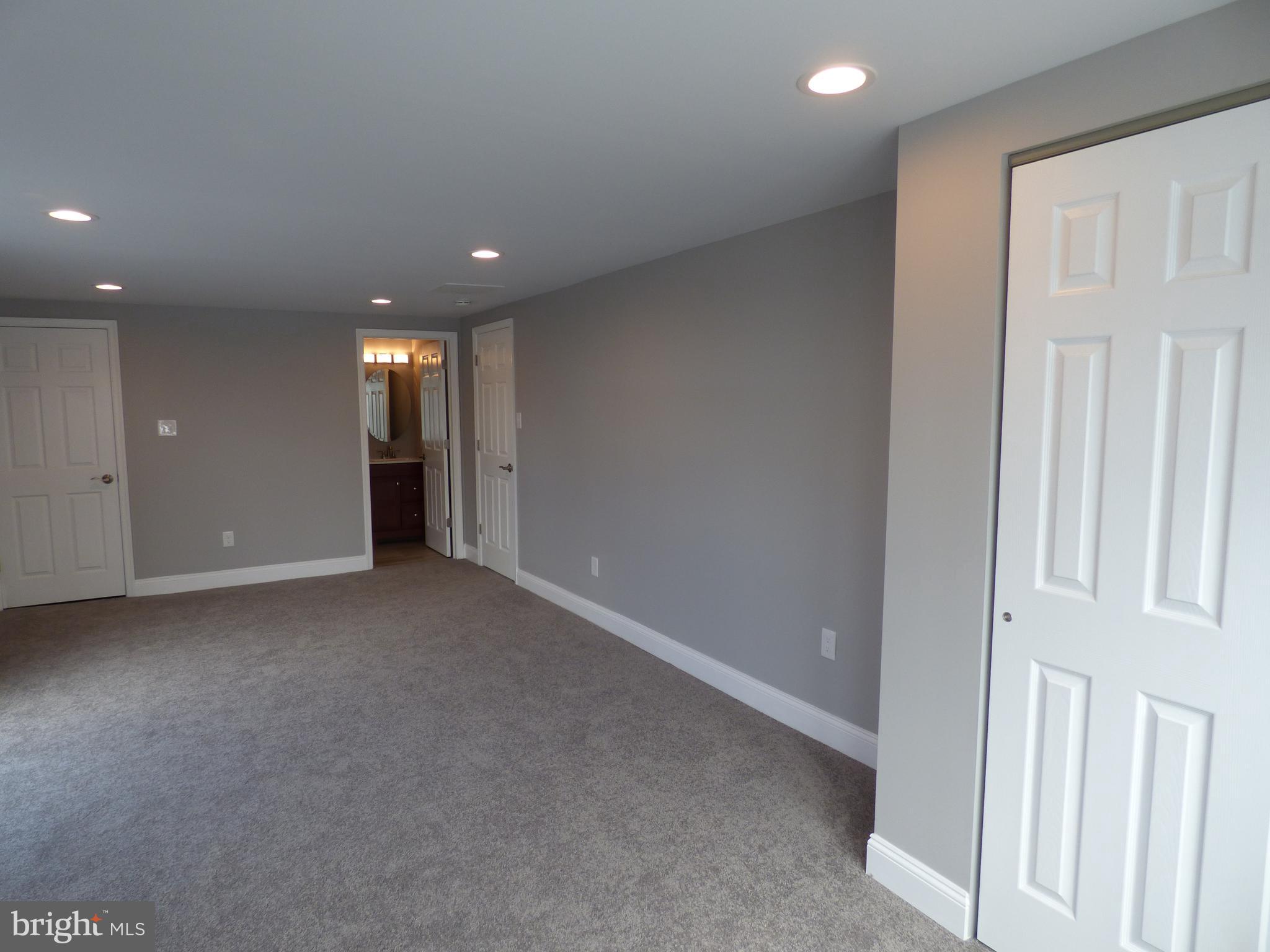 26 Broadleaf Road Levittown, PA 19057 - Photo 8 of 19 Master Bedroom