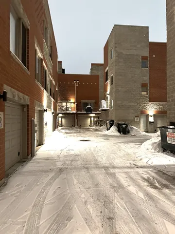 $4,900 | 860 North Elston Avenue, Unit 5, Chicago, IL 60642