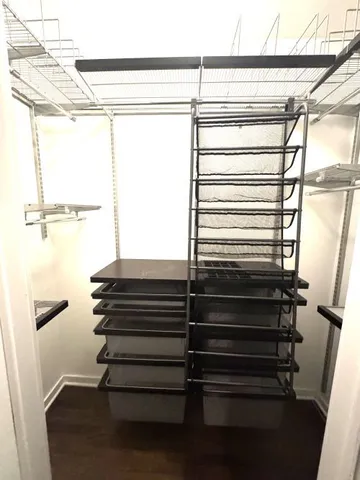 $4,900 | 860 North Elston Avenue, Unit 5, Chicago, IL 60642