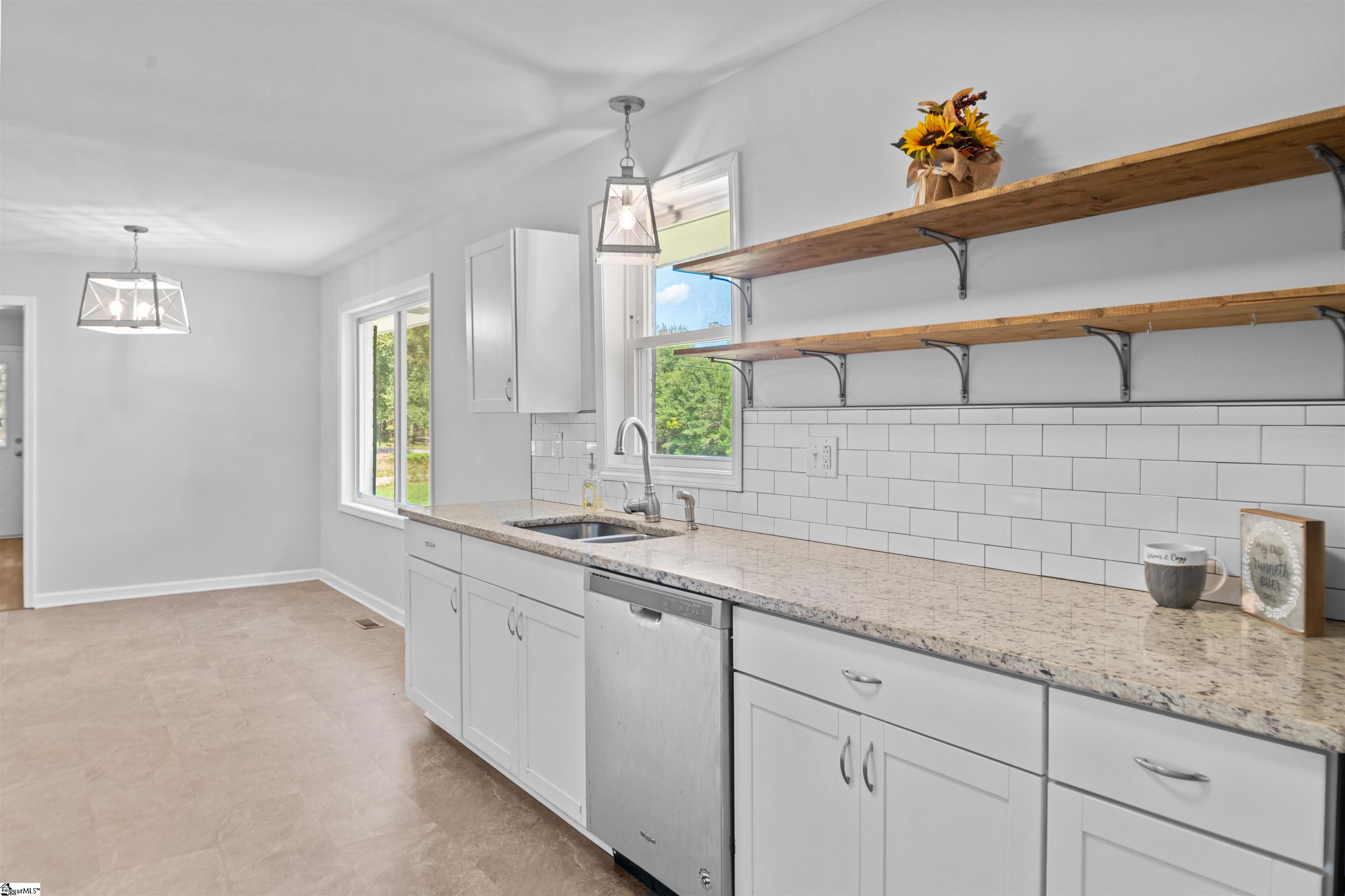 488 Tabor Woods Road Pickens, SC 29671 - Photo 11 of 36 Gallery Image 11