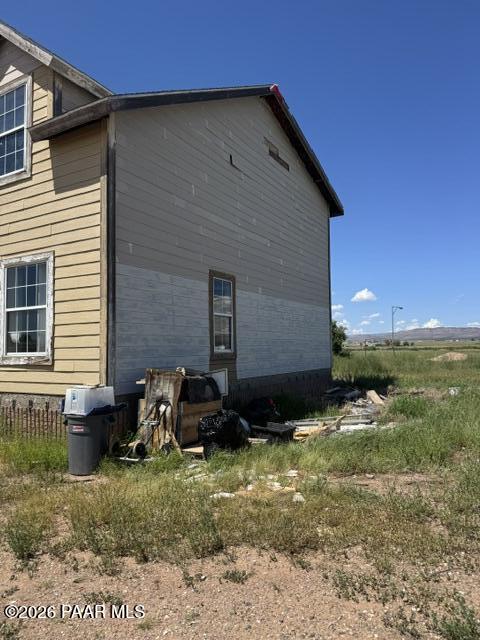 3800 West Rocky Road Paulden, AZ 86334 - Photo 15 of 25 Main house right side2