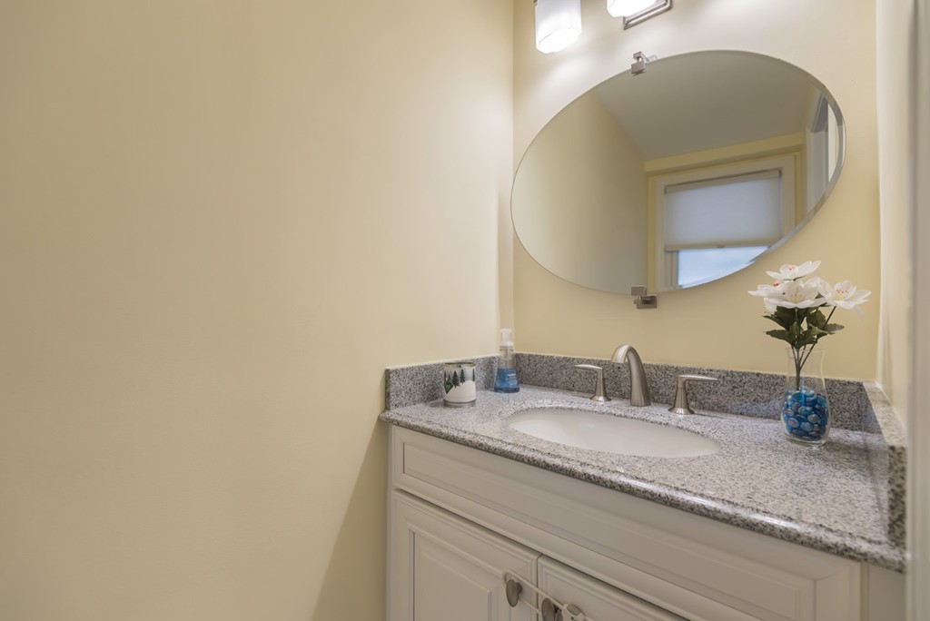 4 Bridle Path Road Andover, MA 01810 - Photo 12 of 27 Gallery Image 12
