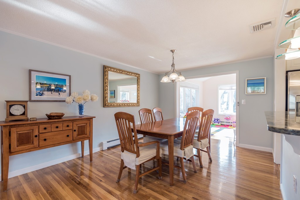 4 Bridle Path Road Andover, MA 01810 - Photo 5 of 27 Gallery Image 5