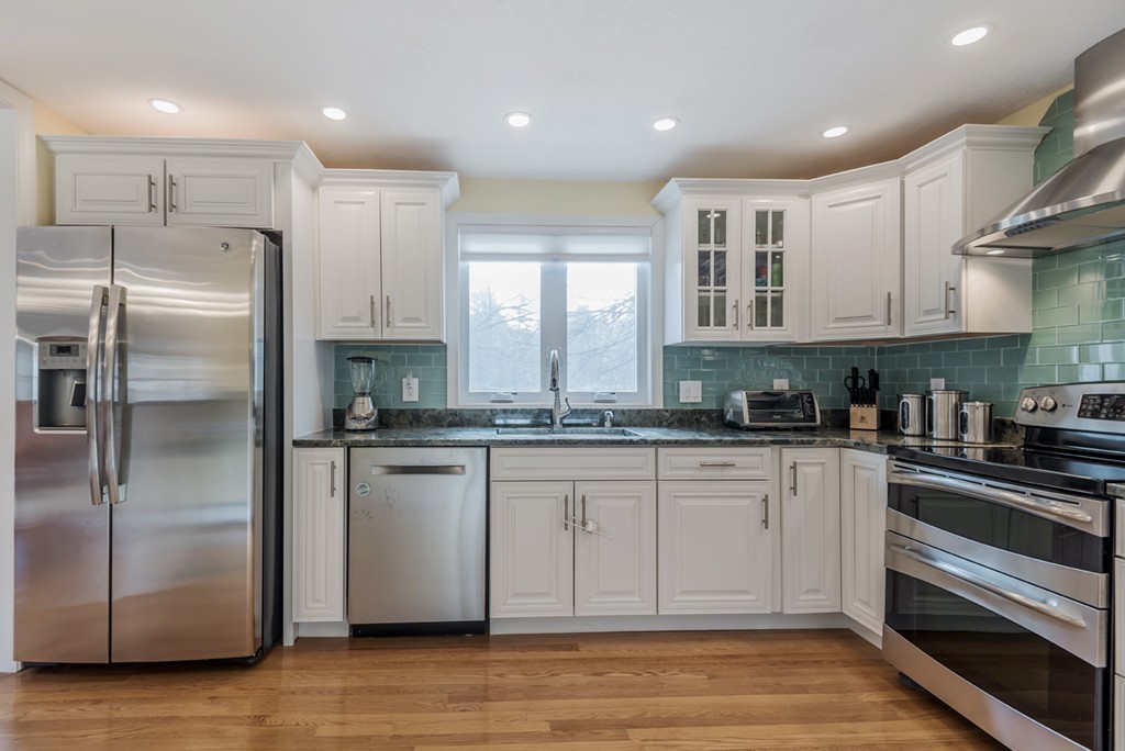 4 Bridle Path Road Andover, MA 01810 - Photo 10 of 27 Gallery Image 10