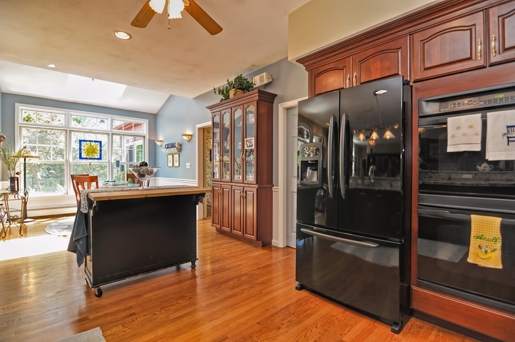 30 Oak Point Wrentham, MA 02093 - Photo 11 of 30